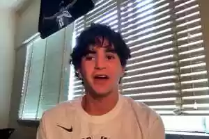 Free download Movie on 9-10-21 at 2.53 PM.mov video and edit with RedcoolMedia movie maker MovieStudio video editor online and AudioStudio audio editor onlin