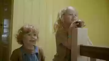 Free download Peaches video and edit with RedcoolMedia movie maker MovieStudio video editor online and AudioStudio audio editor onlin