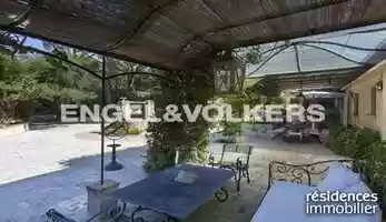 Free download RAMATUELLE - MAISON A VENDRE - 28 000 000  - 463 m - 11 pice(s) video and edit with RedcoolMedia movie maker MovieStudio video editor online and AudioStudio audio editor onlin