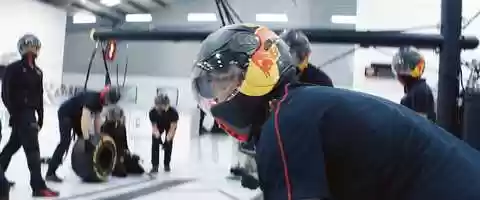 Free download Red Bull Racing / F1s Fastest Pit Crew video and edit with RedcoolMedia movie maker MovieStudio video editor online and AudioStudio audio editor onlin