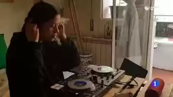 Free download TVE1 AMOR SIN CIUDAD. video and edit with RedcoolMedia movie maker MovieStudio video editor online and AudioStudio audio editor onlin