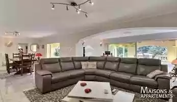Free download VALBONNE - MAISON A VENDRE - 995 000  - 170 m - 5 pice(s) video and edit with RedcoolMedia movie maker MovieStudio video editor online and AudioStudio audio editor onlin