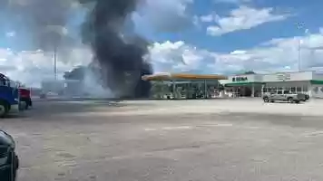 Free download Vehicle fire in parking lot at Petticoat Junction, St Louis video and edit with RedcoolMedia movie maker MovieStudio video editor online and AudioStudio audio editor onlin